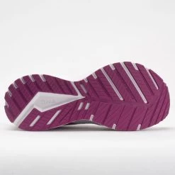 Brooks Revel 5 Women's Gray/White/Baton Rouge 9 Brooks Revel 5 Women's Gray/White/Baton Rouge -Boutique Sports Fashion Store 047266 4