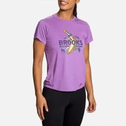 Brooks Distance Graphic Short Sleeve Women's (2020) -Boutique Sports Fashion Store 056802 584 1