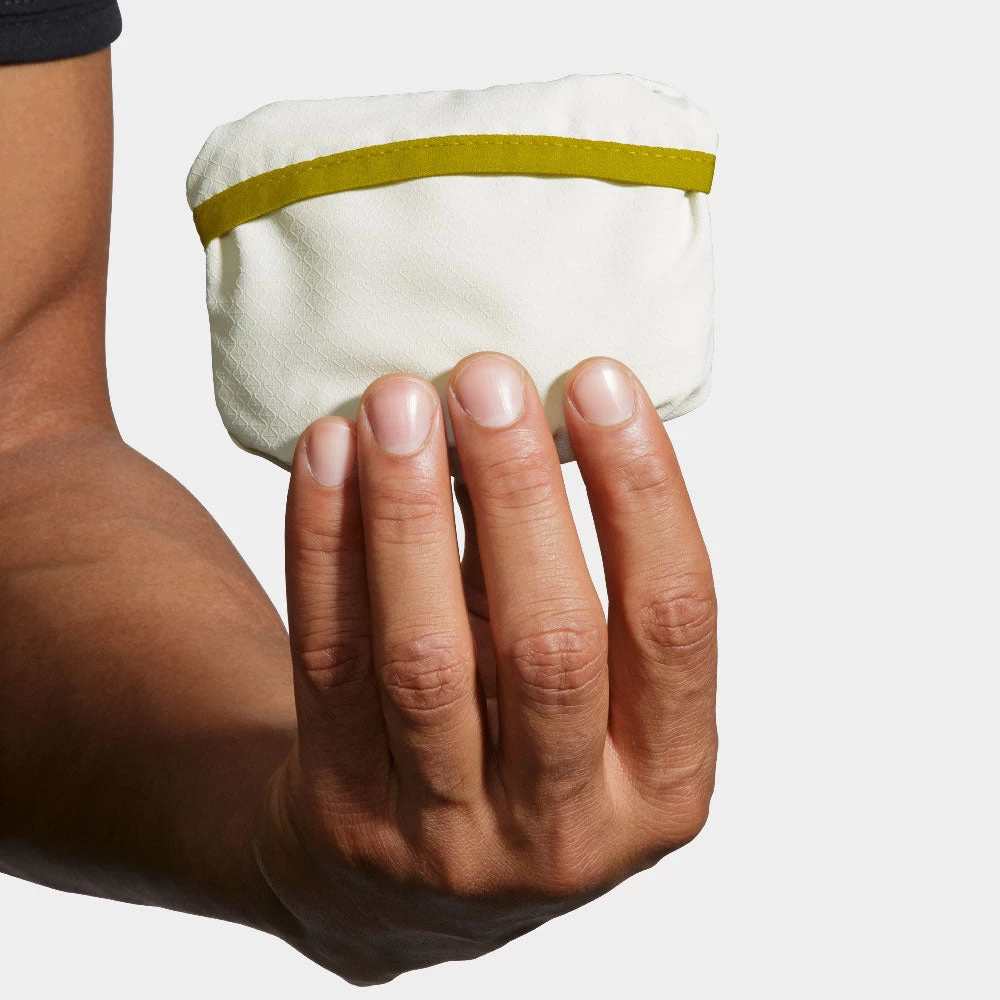 Brooks Lightweight Packable Hat 2 Brooks Lightweight Packable Hat - Image 2