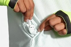 Women's Brooks Carbonite Long Sleeve Run Visible Collection - 221494-041 -Boutique Sports Fashion Store 221494 041 D4 Carbonite Long Sleeve