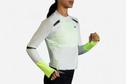 Women's Brooks Carbonite Long Sleeve Run Visible Collection - 221494-041 -Boutique Sports Fashion Store 221494 041 MV Carbonite Long Sleeve
