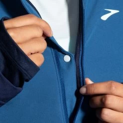 Women's Brooks Fusion Hybrid Jacket - 221499-463 15 Women's Brooks Fusion Hybrid Jacket - 221499-463 -Boutique Sports Fashion Store 221499 463 D4 Fusion Hybrid Jacket