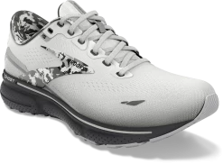 BROOKS Women's Ghost 15 (149 -White/Ebony/Oyster) -Boutique Sports Fashion Store 51D244F7 C77B 422E B492 510664F50CE9